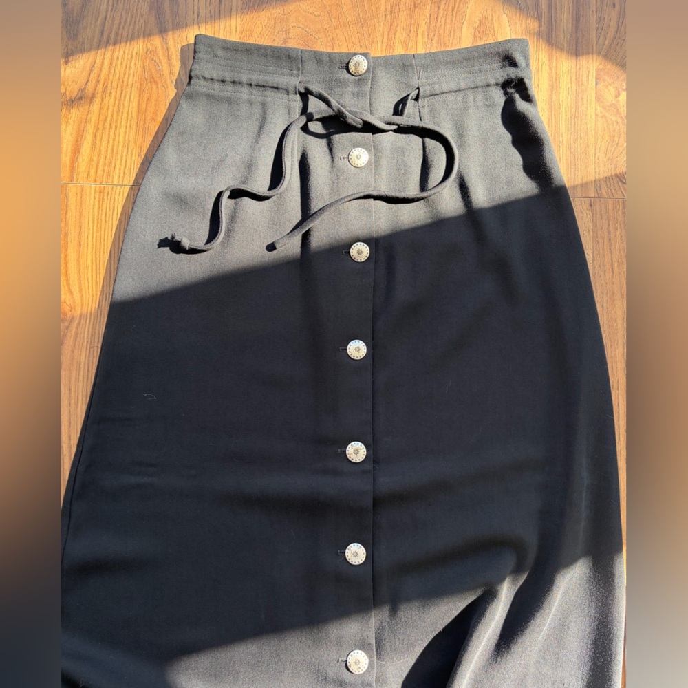 Vintage 80s Women’s Western-style Black Button-Front Drawstring Skirt